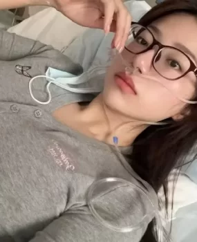 年轻美少女