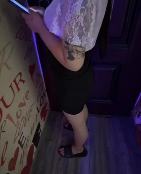 南京大胸纹身妹